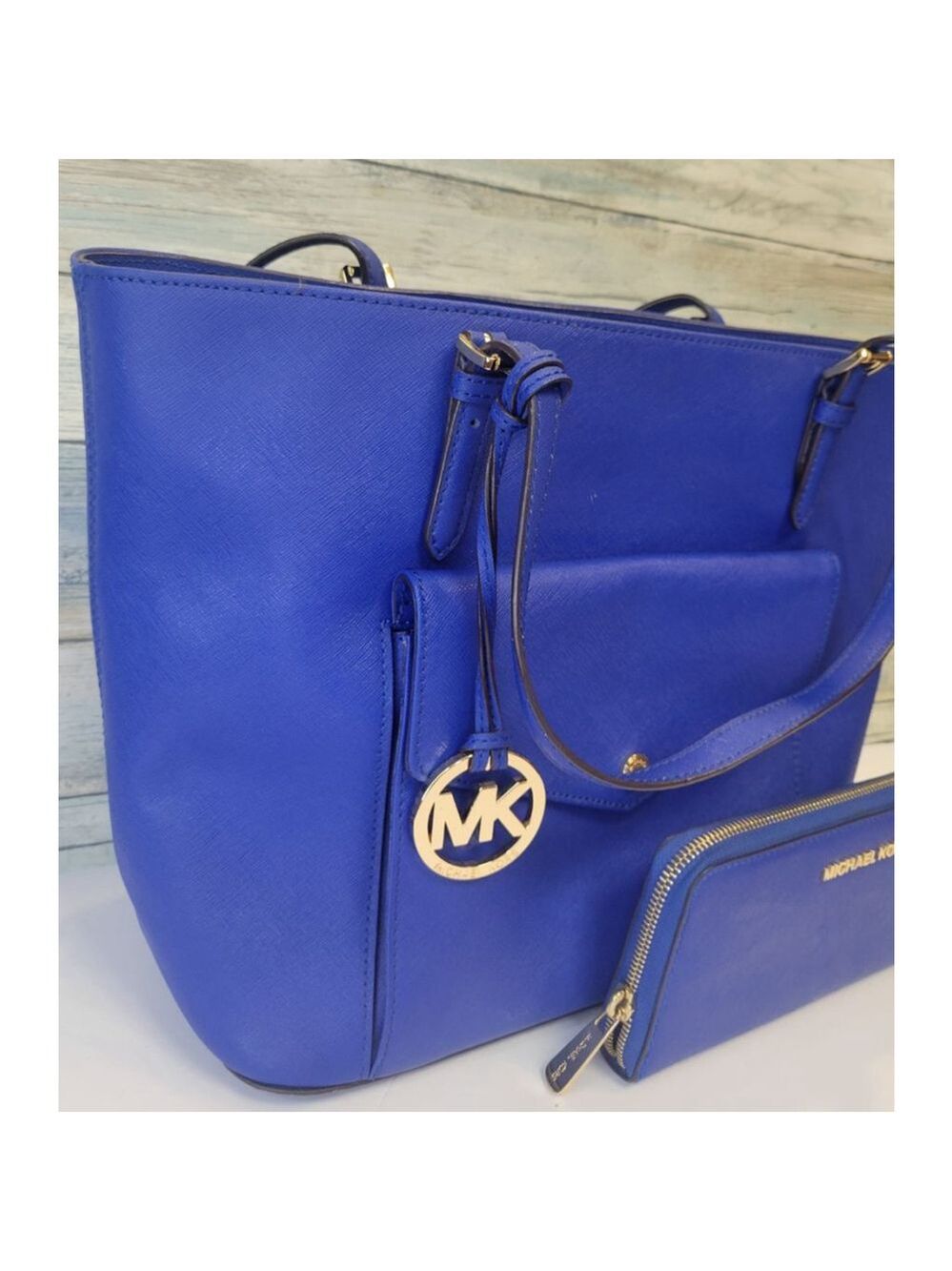 Michael Kors Jet Set Saffiano Leather Tote Wallet Set - Picture 4 of 8
